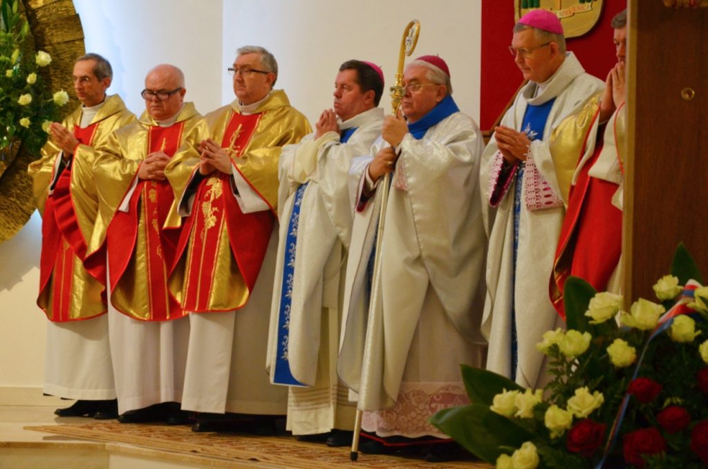 Bydgoszcz poświęcenie sanktuarium Matki Bożej Fatimskiej eKAI