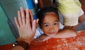 Dziecko wolontariat pomoc